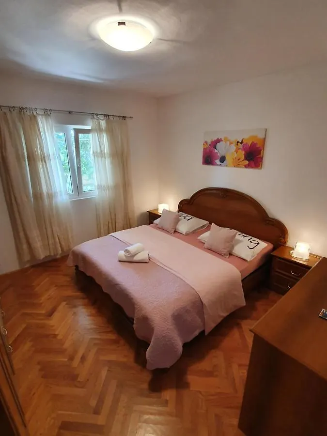 Apartment Enjoy You Split